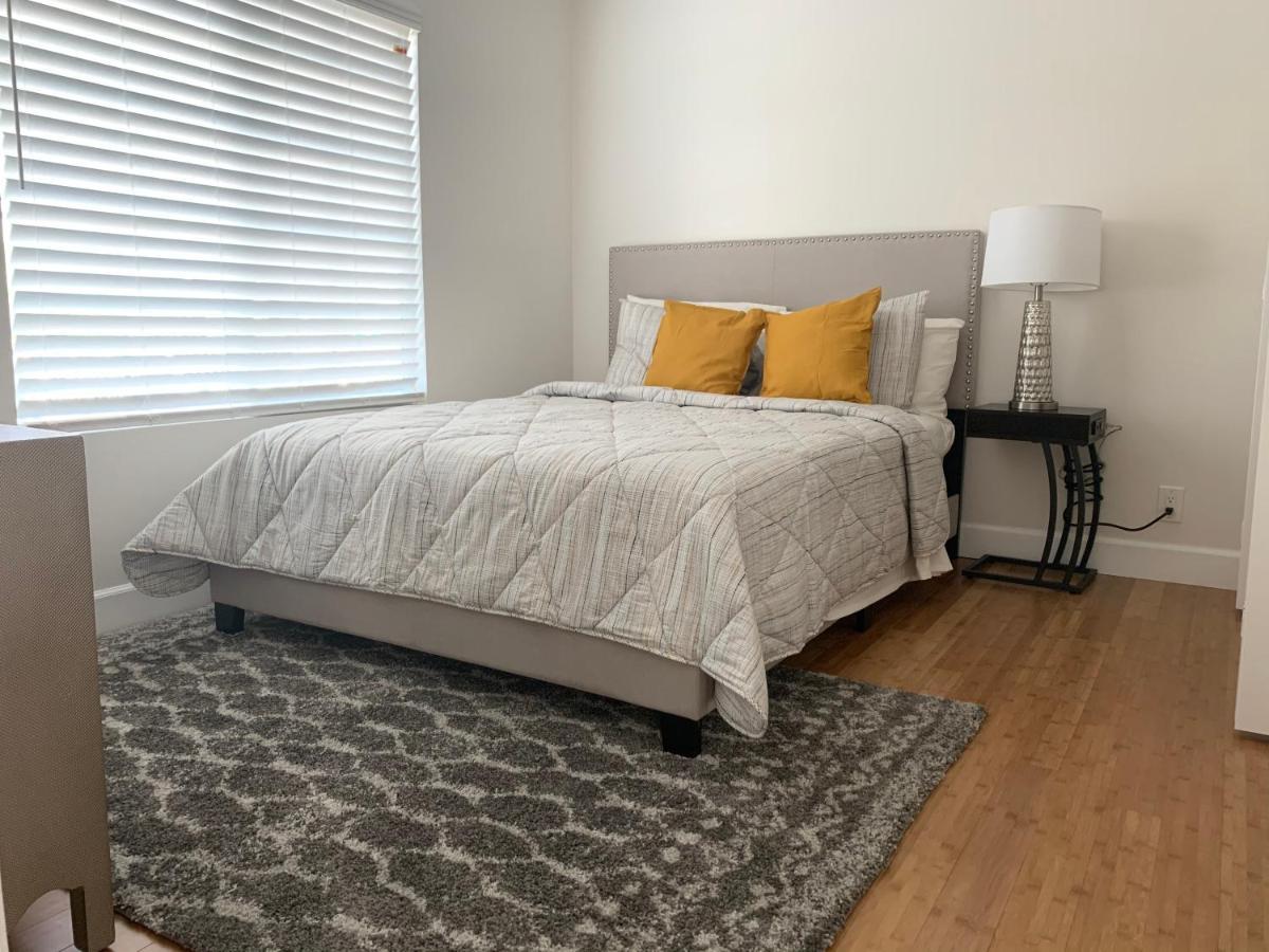 Gated Contemporary 3 Bedroom - 2 Bathroom Home In South La Plus Parking Los Angeles Eksteriør bilde