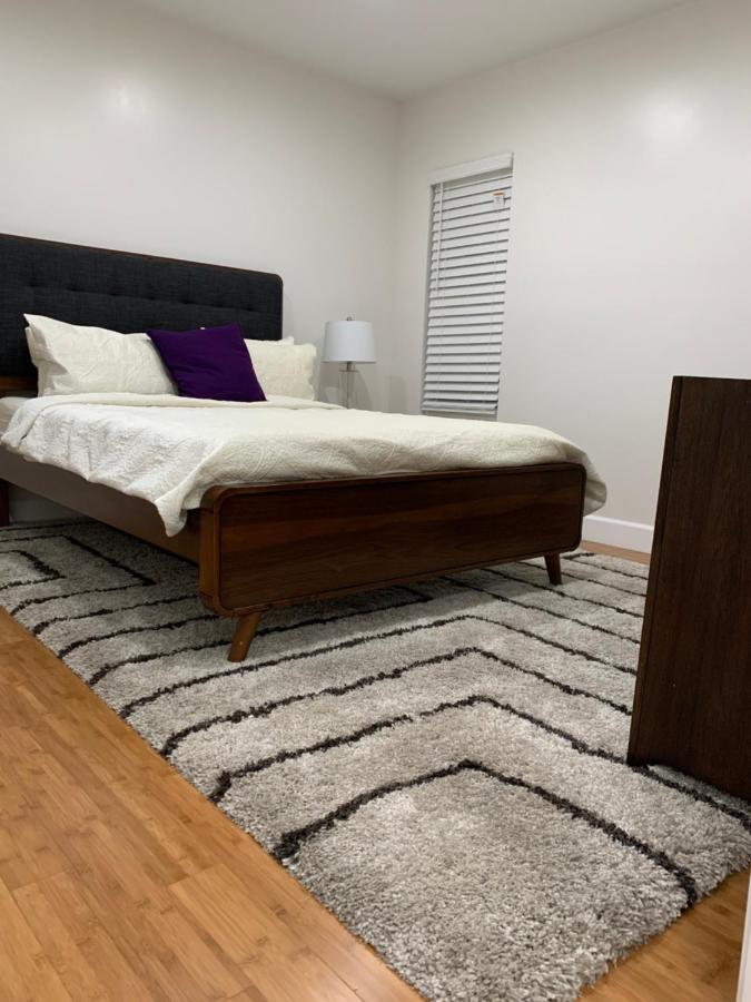 Gated Contemporary 3 Bedroom - 2 Bathroom Home In South La Plus Parking Los Angeles Eksteriør bilde
